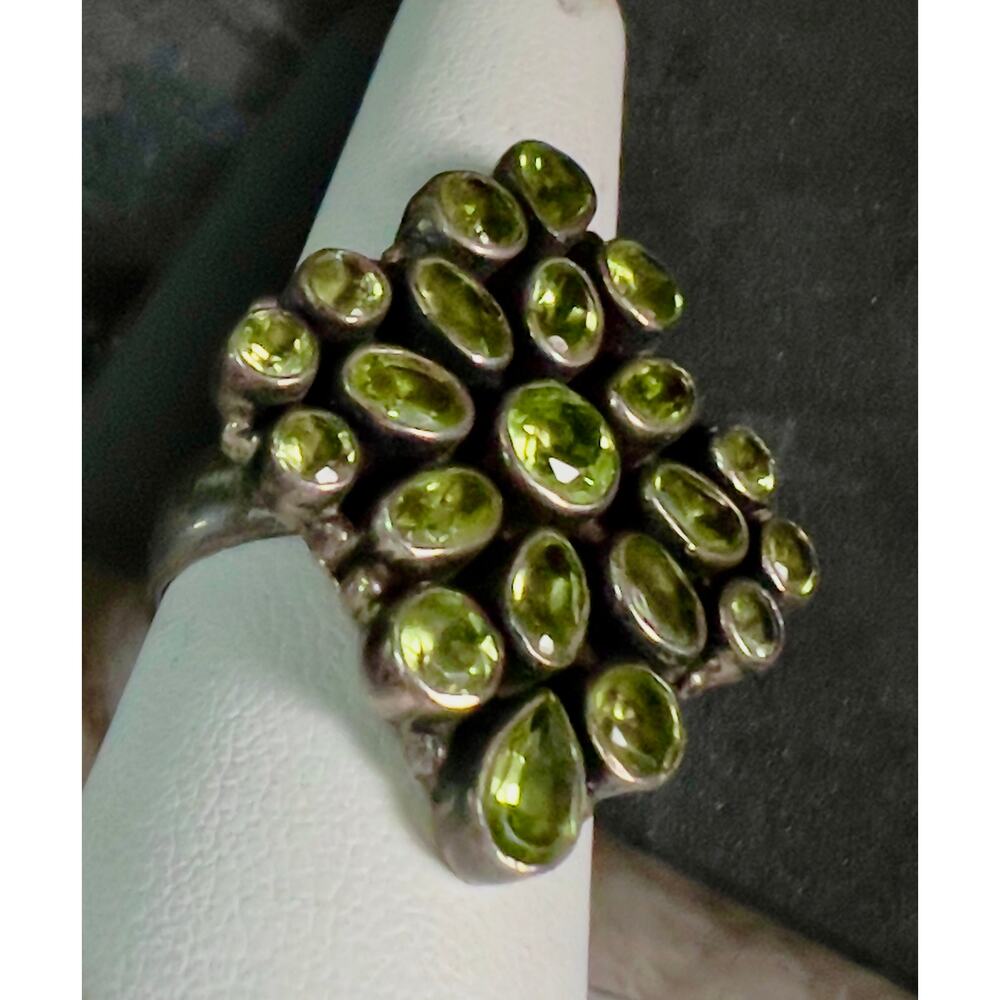 Vintage Artisan Large Natural Peridot Shield Sterling Silver Ring - Picture 3 of 14